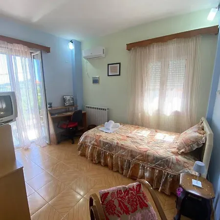 Lydia's Apartment *