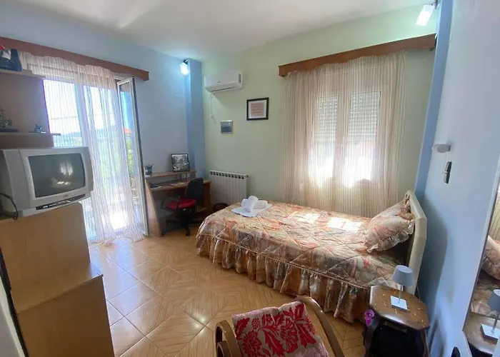Lydia's Apartment *